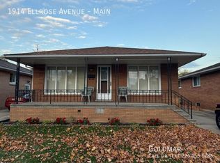 1914 Ellrose Ave, Windsor, ON N8W4T9