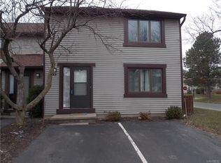 51 Charlesgate Cir, East Amherst, NY 14051