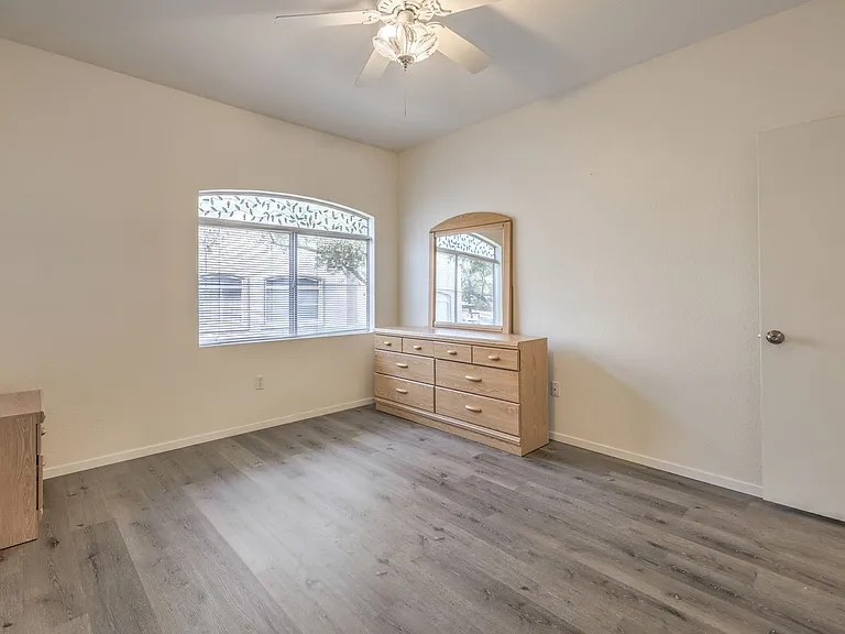 5415 W Harmon Ave #1038 — Photo 9
