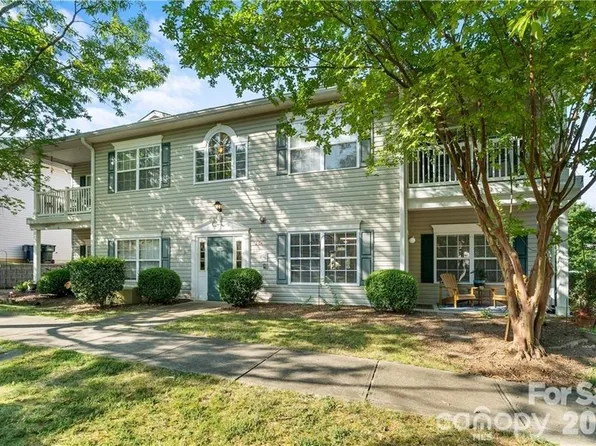 21228 Hickory St, Cornelius, NC 28031