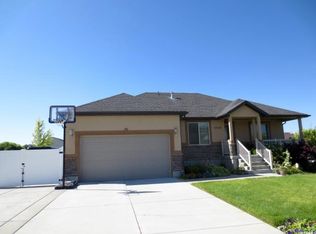 2549 W 2450 N, Clinton, UT 84015