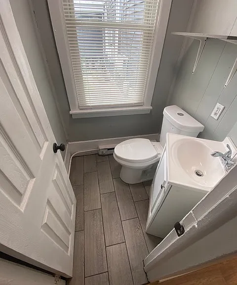 8 Hedley Ave #8 — Photo 8