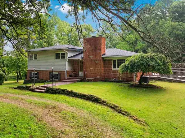 8120 S Cullen Pl, Terre Haute, IN 47802