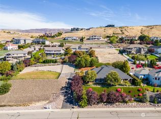 817 Briarwood Dr, East Wenatchee, WA