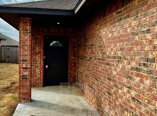 1863 Post Oak Rd, El Reno, OK 73036