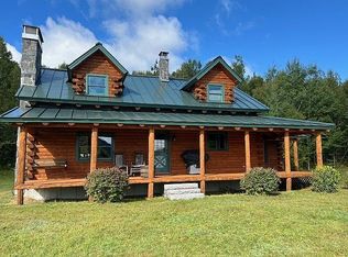 912 Old Cherry Mountain Rd, Carroll, NH 03598