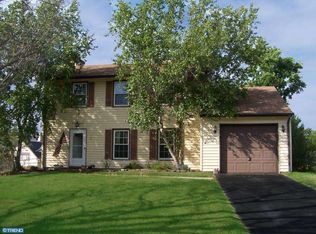 2 Arnell Pl, Sicklerville, NJ 08081