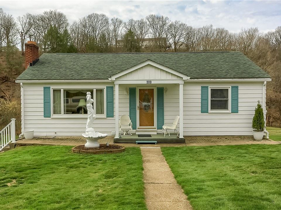 1st image of 300 Woodland Dr