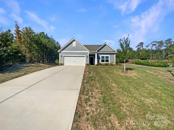 10180 Lakeshore Dr, Lancaster, SC 29720