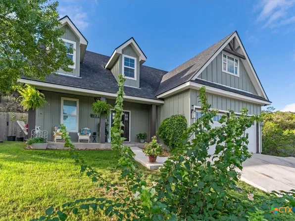1185 Soaring Eagle Dr, Fischer, TX 78623