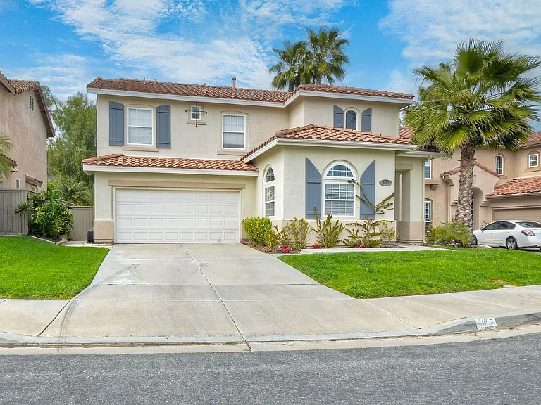 6057 Paseo Carreta — Photo 2