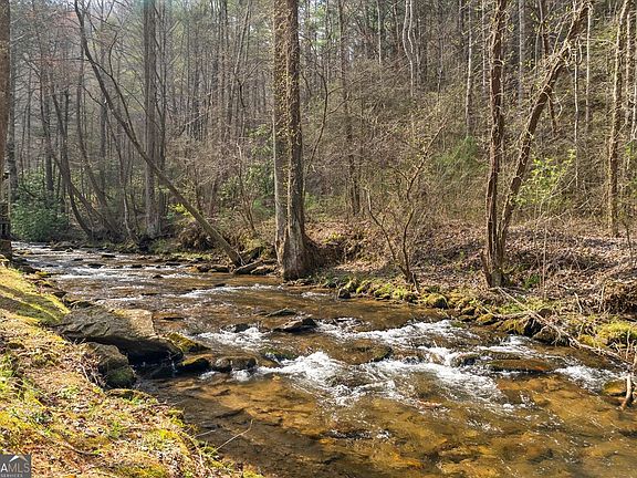 3rd image of 881 Fox Mountain Rd