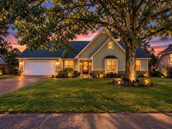 2095 Kingsrow Pkwy, Cordova, TN 38016