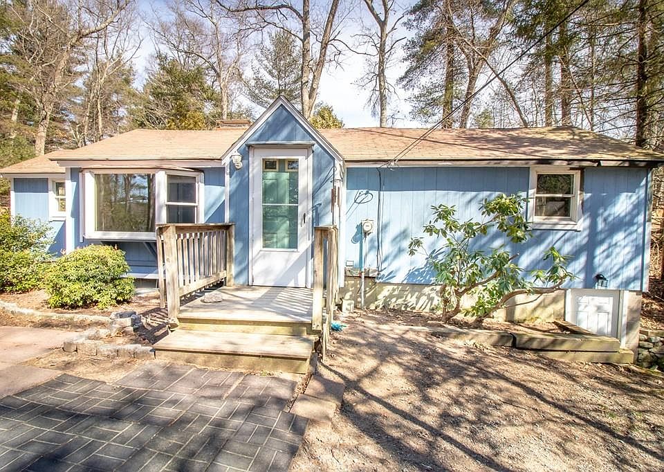 1st image of 29 Lakeshore Dr