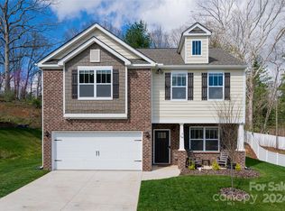 144 Marathon Ln, Candler, NC 28715