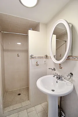 Rented by New York Realty Minimax Inc | media 56