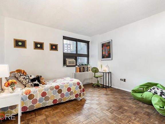 5th image of 77 Fulton St APT 25D