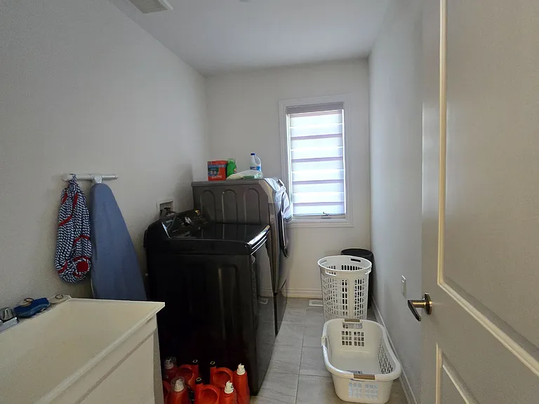11 Monarch Rd — Photo 34