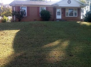 1624 Grovewood Dr, Charlotte, NC 28208