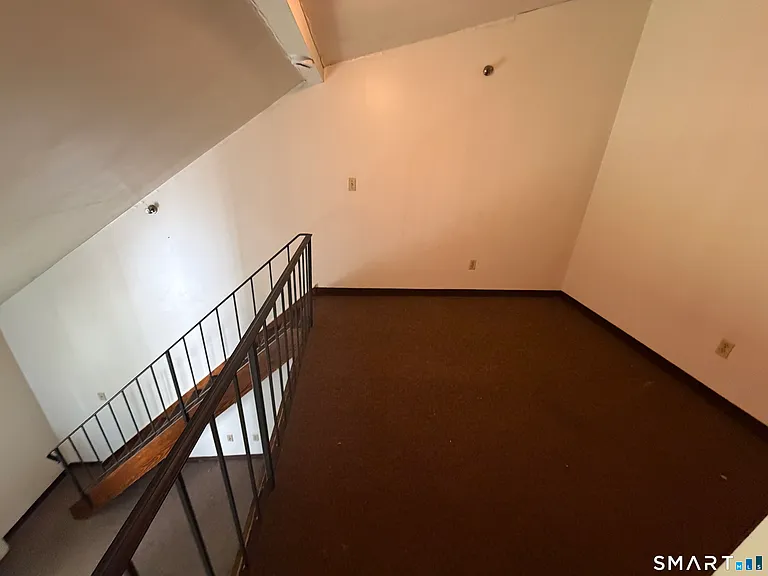 371 Woodford Ave — Photo 3