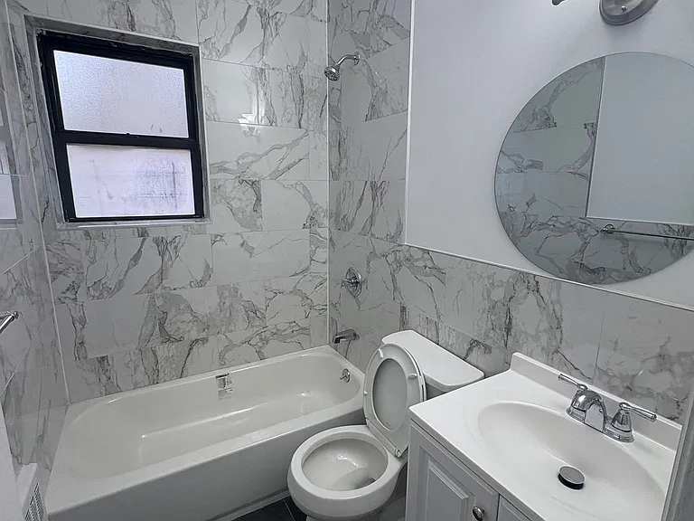 609 Van Cortlandt Park Ave — Photo 4
