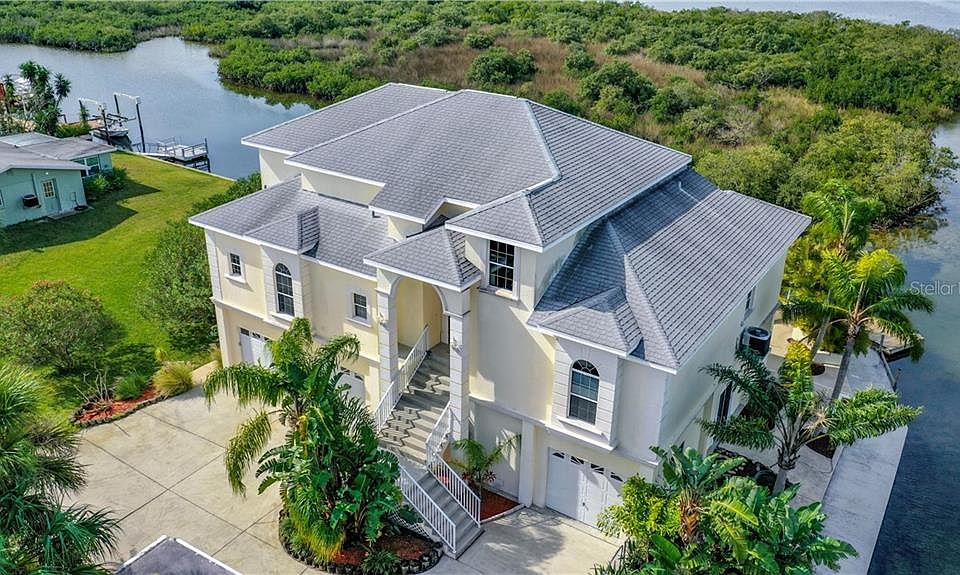 1st image of 13435 Starfish Dr