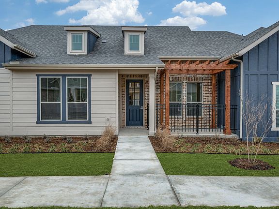 5th image of 1009 4th St