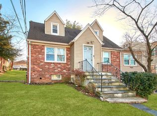 18 Highview Ave FLOOR 2, Pt Chester, NY 10573