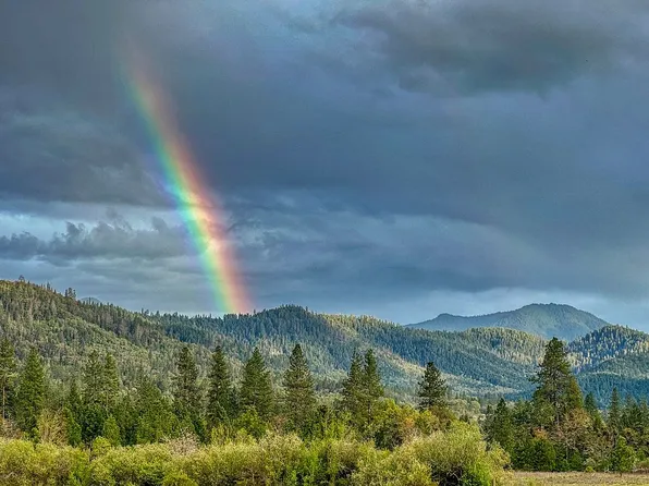 335 Sheraton Dr, Williams, OR 97544