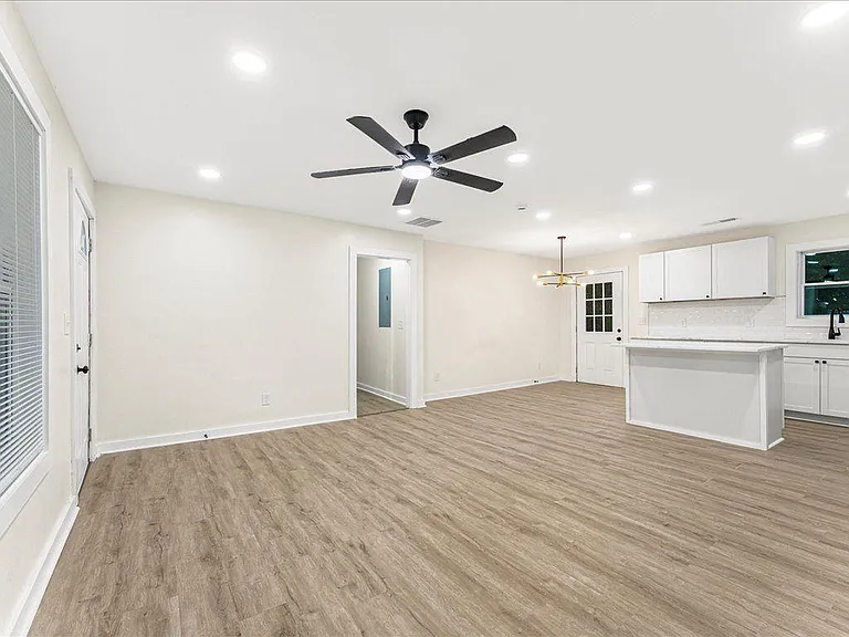 5794 Pinecrest Rd — Photo 4