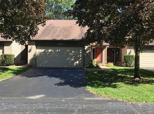 250 Woodstone Dr #1, Waterford, MI 48327