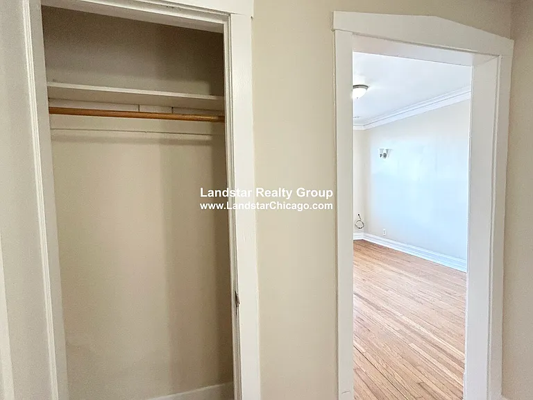 1670 W Pratt Blvd #2B — Photo 9