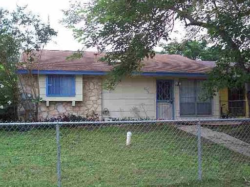 1st image of 5915 FAIRMEADE DR