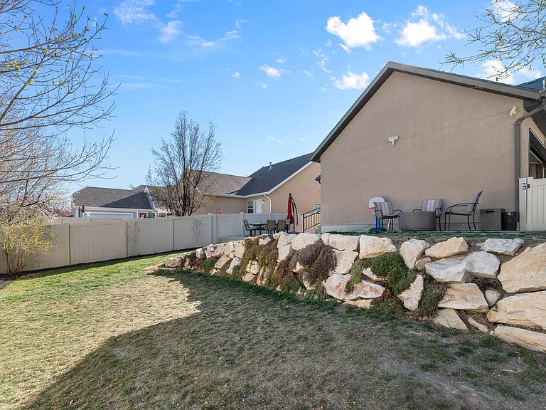 11719 S Zephyr Way — Photo 29