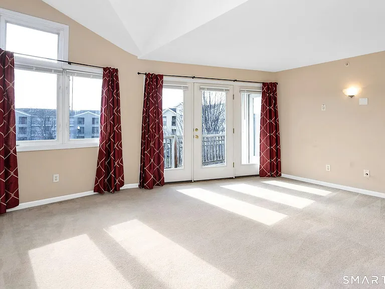 3250 Fairfield Ave #300 — Photo 4