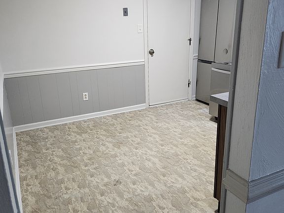 3rd image of 3465 Woodbaugh Dr