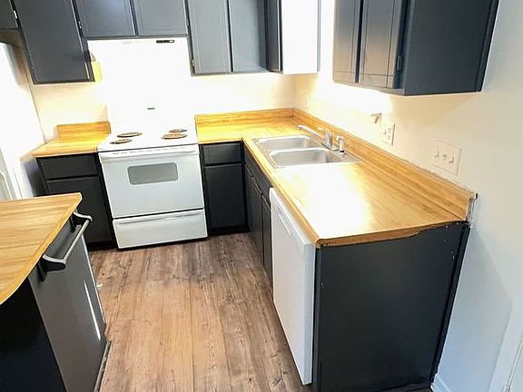 5th image of 5138 Lance St APT A