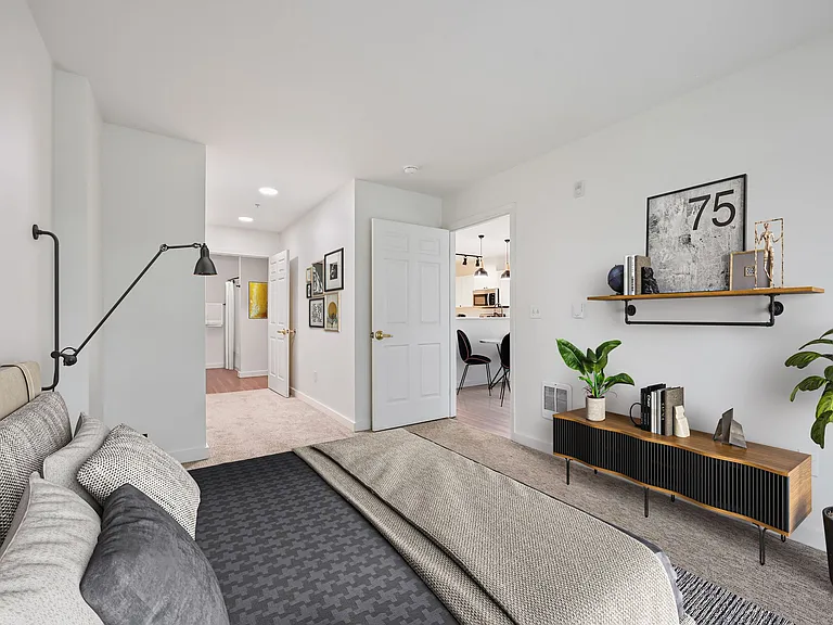 Mercerview Apartments — Photo 6