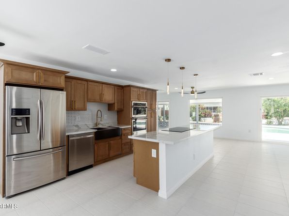10826 W Loma Blanca Dr #SUN, Sun City, AZ 85351