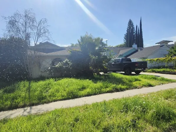 14016 Leadwell St, Van Nuys, CA 91405