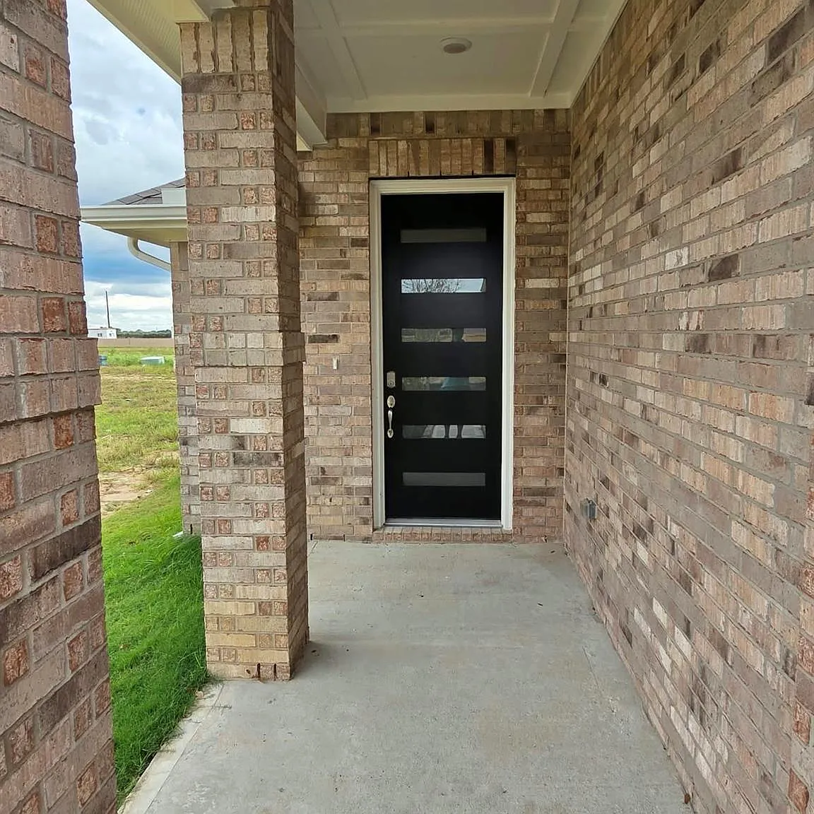 3 bed, 2.0 bath, 1549 sqft, $2,500 — Photo 4