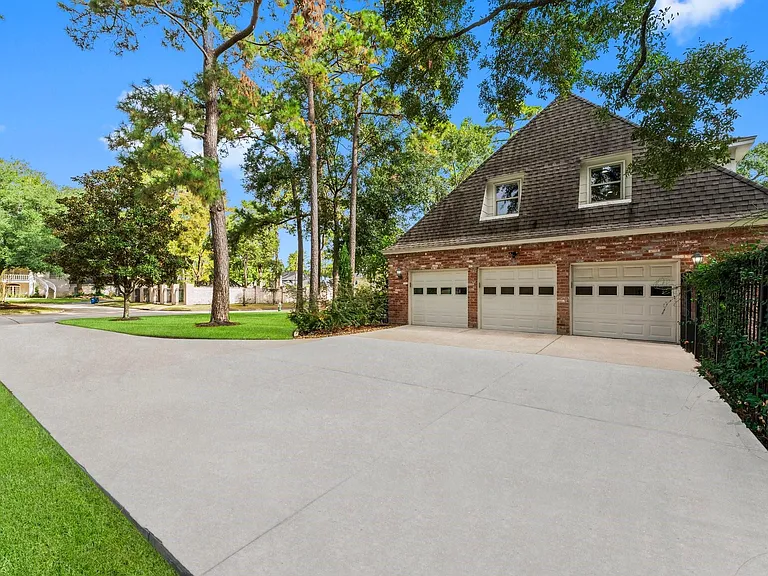 8911 Tranquil Park Dr — Photo 48