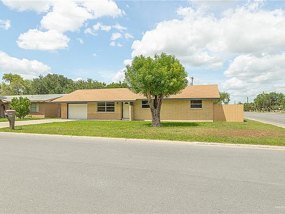 2nd image of 200 W Daffodil Ave