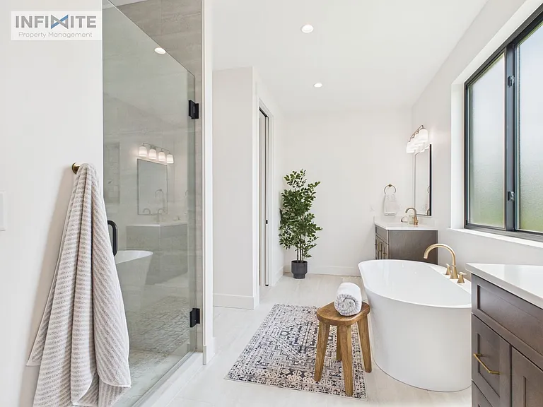 374 Cushing Ln — Photo 11