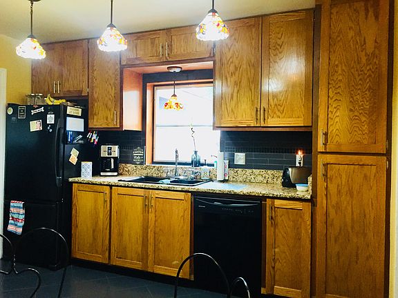 4th image of 5389 Rose Ave