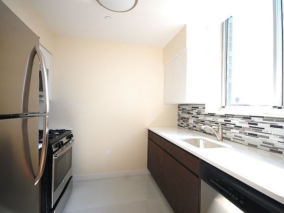 3rd image of 310 E 2nd St APT 11E