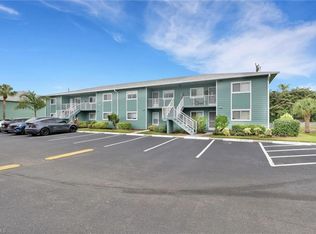 146 Cypress Way E #807, Naples, FL 34110