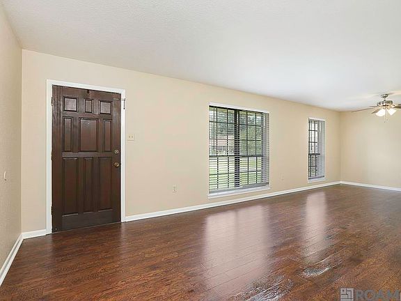 3rd image of 12345 E Robin Hood Dr