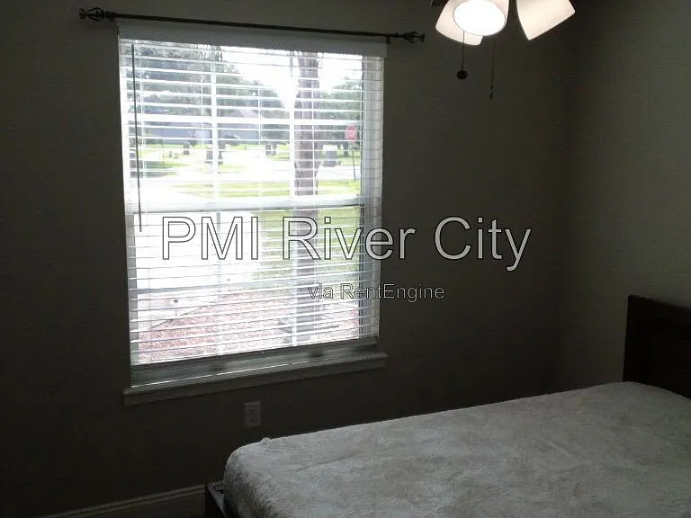 2320 Locustwood Ct — Photo 29