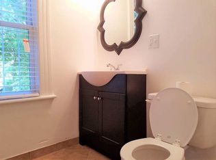 126 Washington Ter, Bridgeport, CT 06604